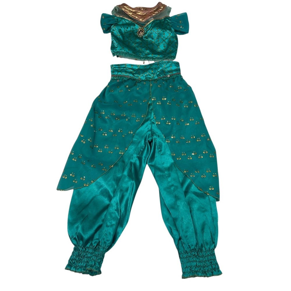 Disney store princess Jasmin costume 2
pieces size 5/6‎